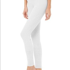 NWT High-Waist Alo Sueded Momentum Legging - Chalk